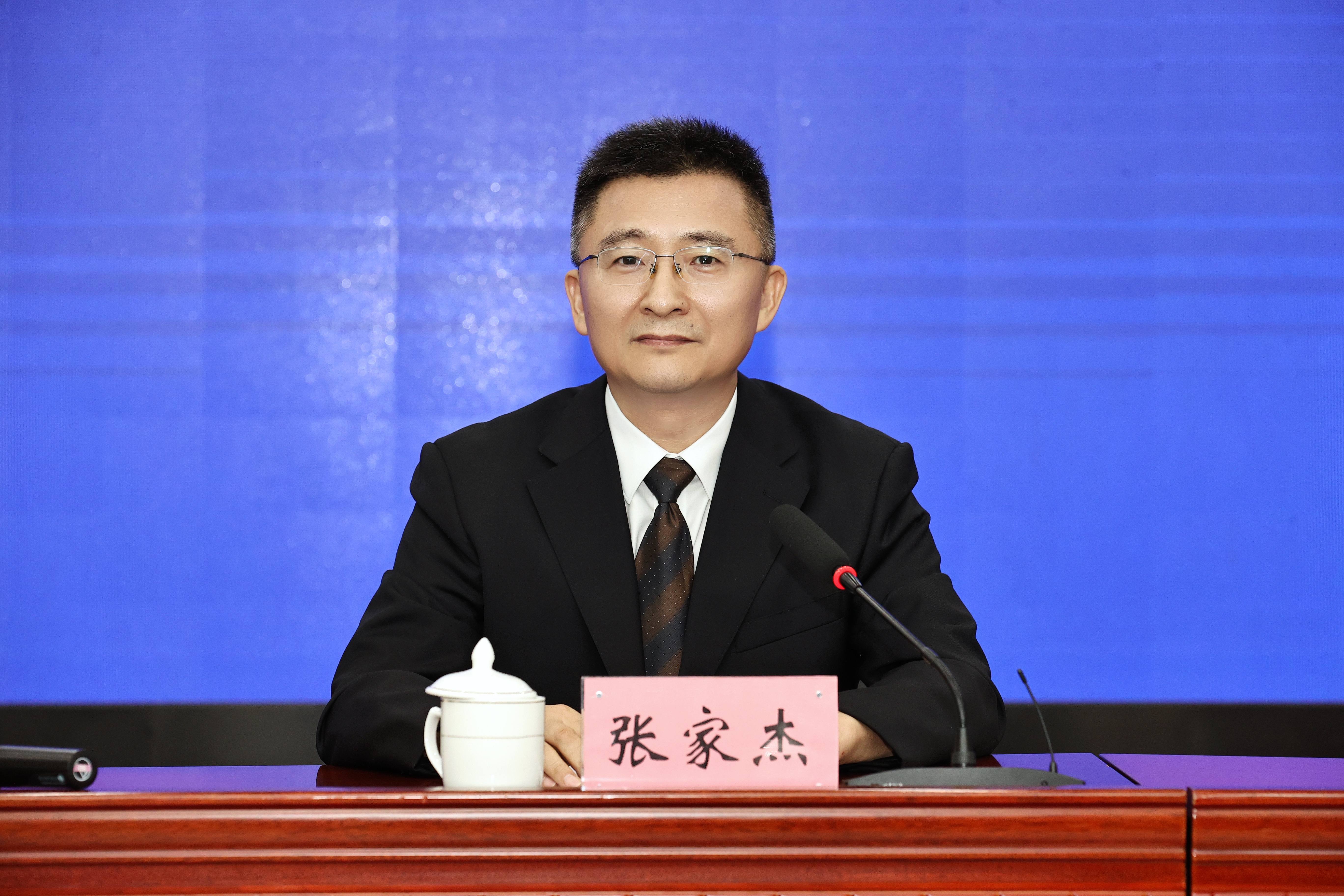 张家杰.jpg