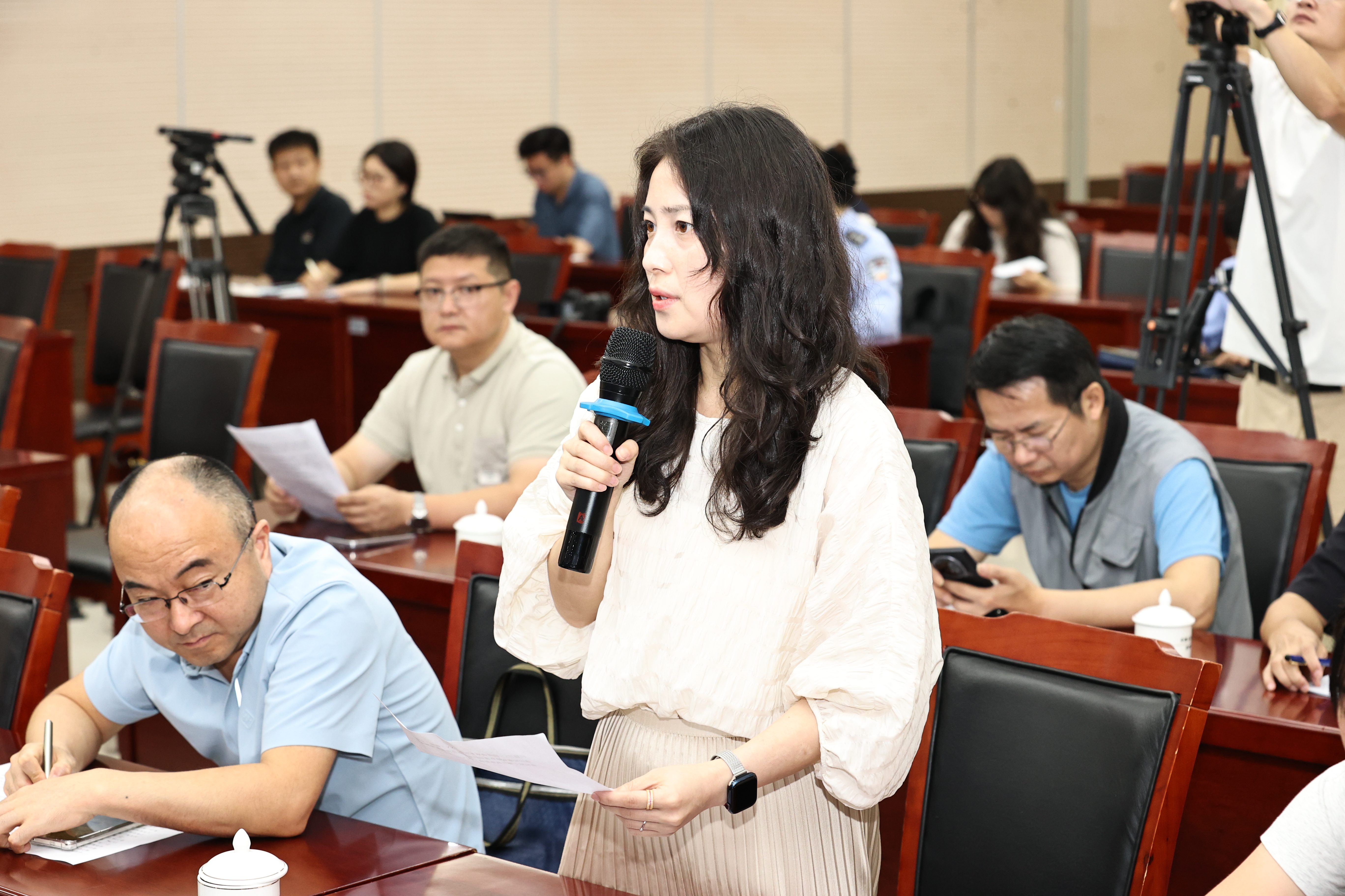 市场星报记者.jpg