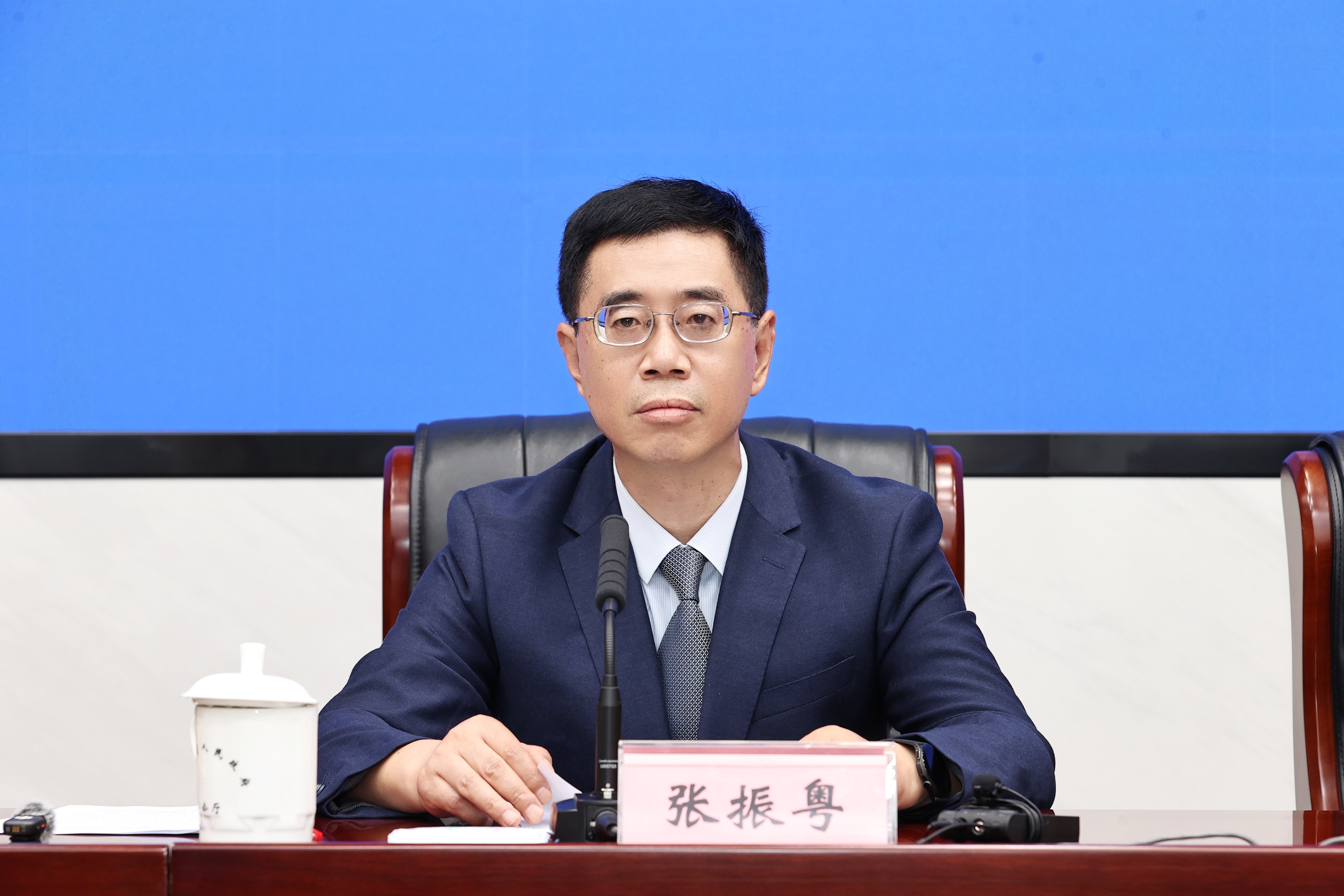 张振粤.jpg 张振粤.jpg