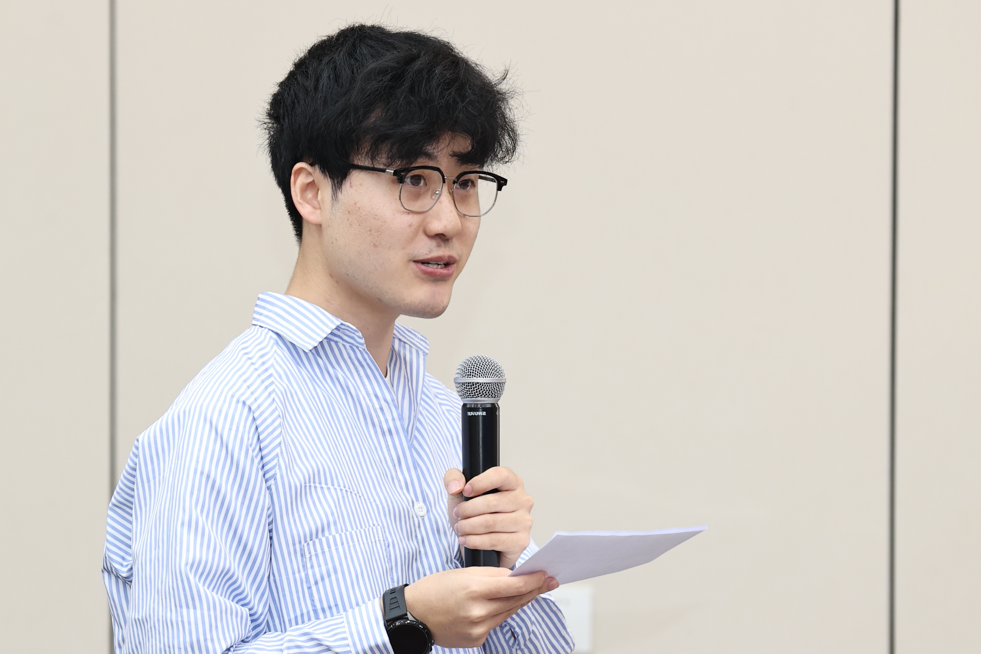 大公报香港文汇报记者.jpg